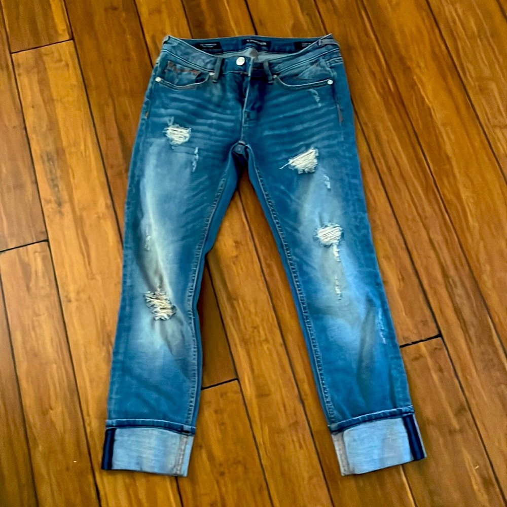 Vigoss Thompson Jeans Size 26 Easy Skinny Distressed Destroyed Cuffed